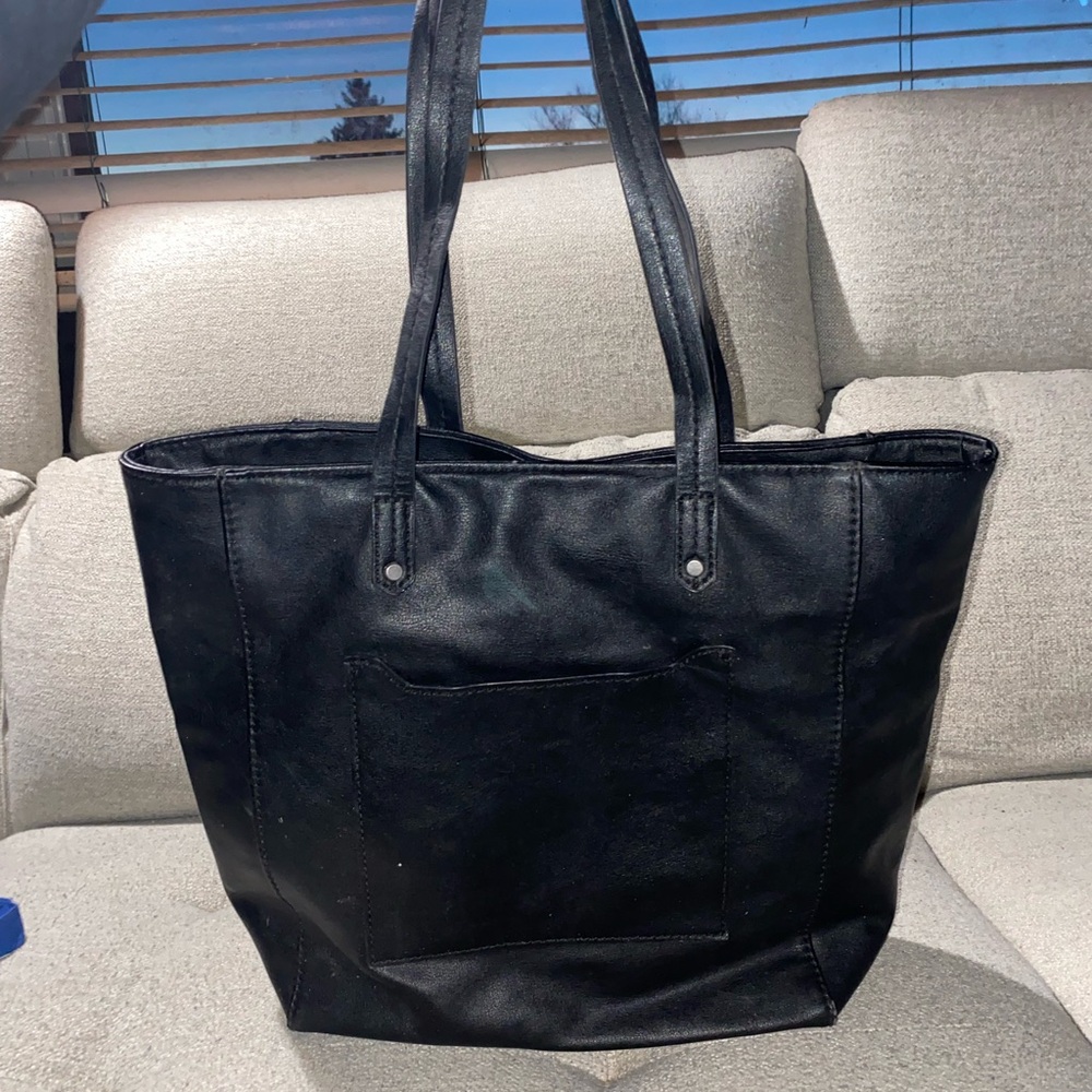Black Universal Thread Tote Bag - image 1